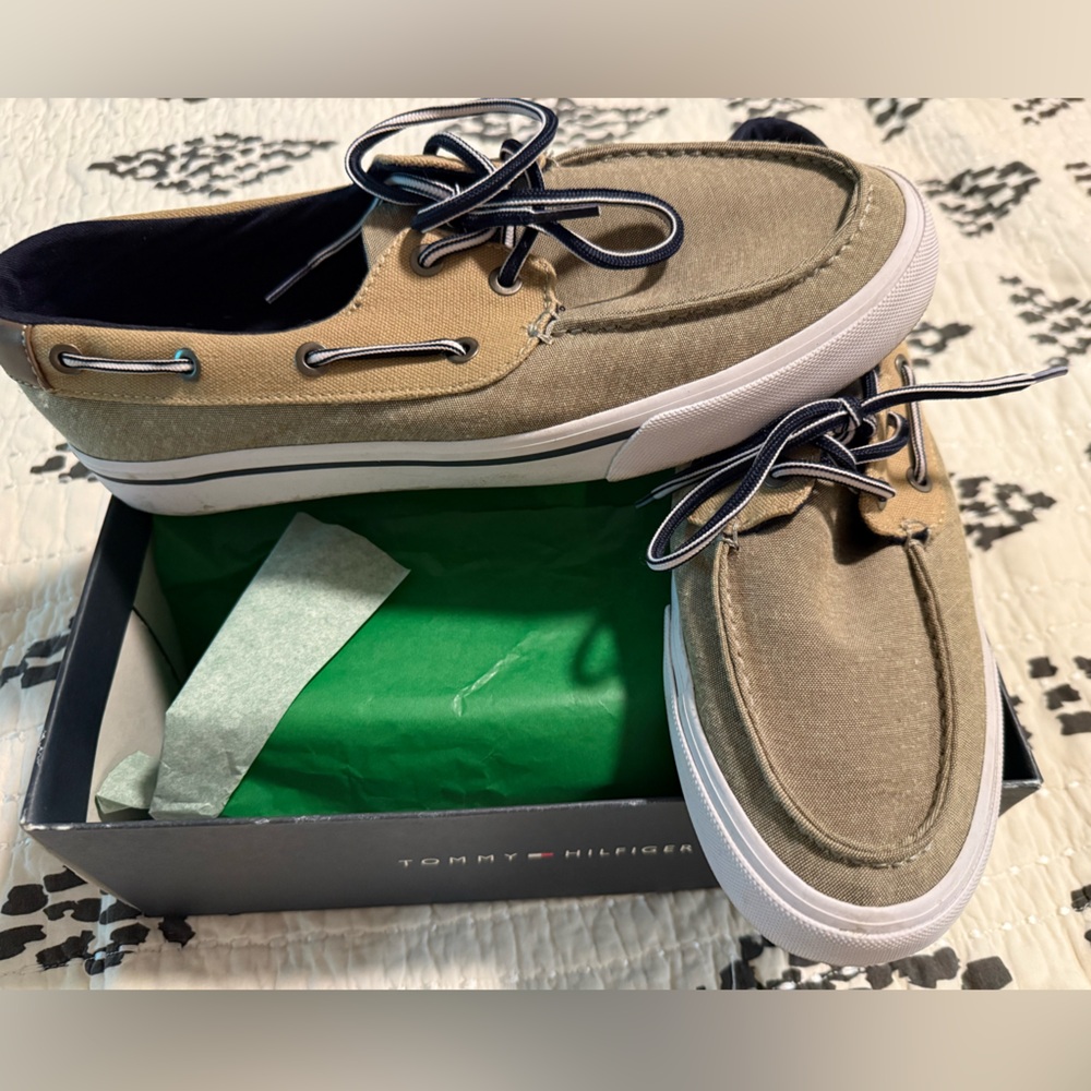Tommy Hilfiger Medium Natural Fabric Sneakers